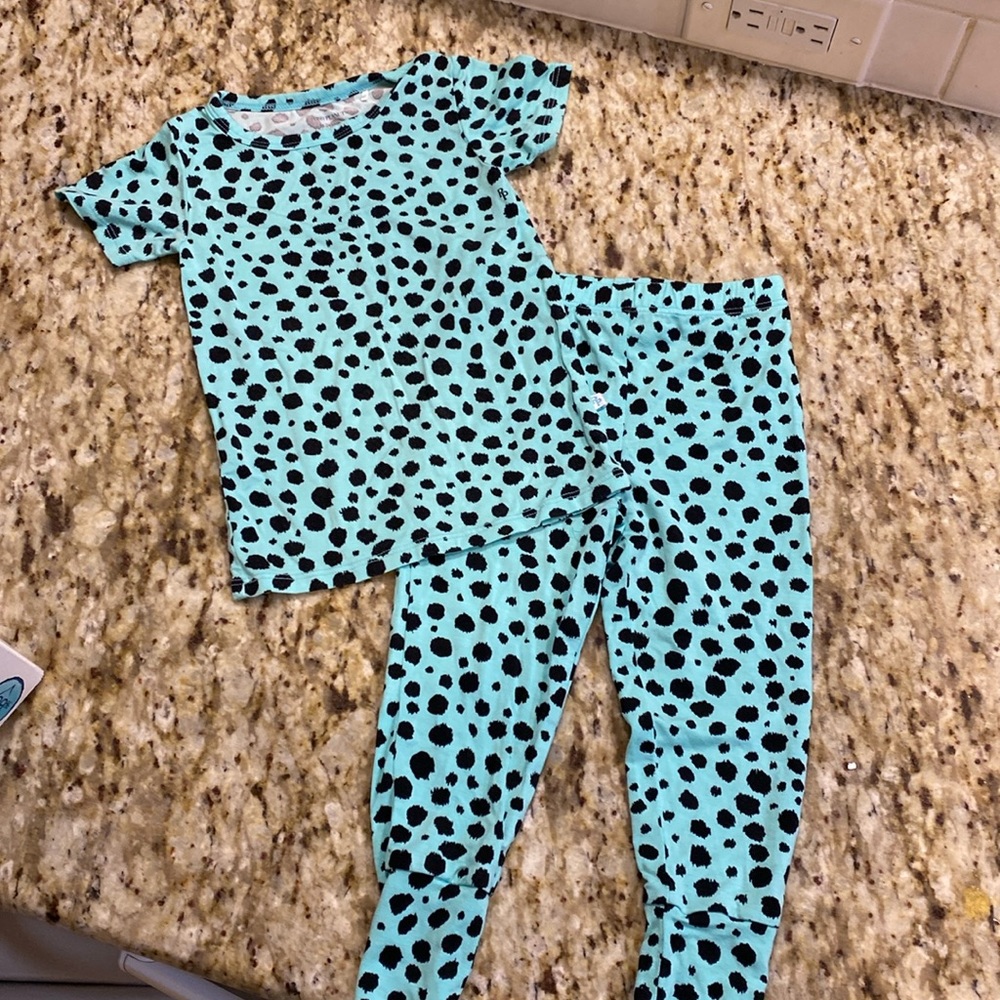 Posh Peanut pajamas 18-24 months